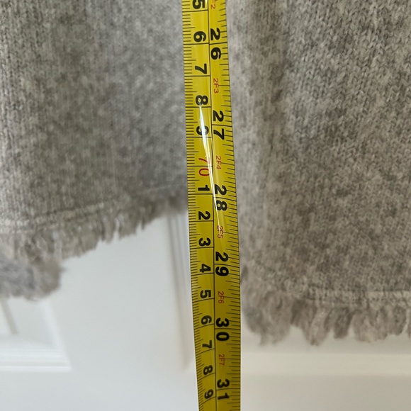 Grey cardigan sweater with fringe small - Picture 7 of 8